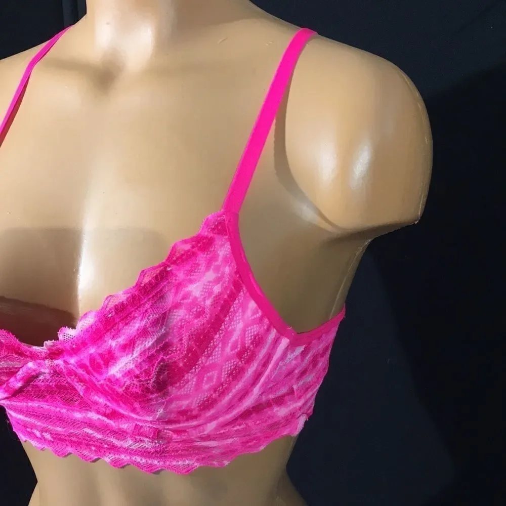 Victoria’s Secret Racerback XS Bra - Chic and Comfortable